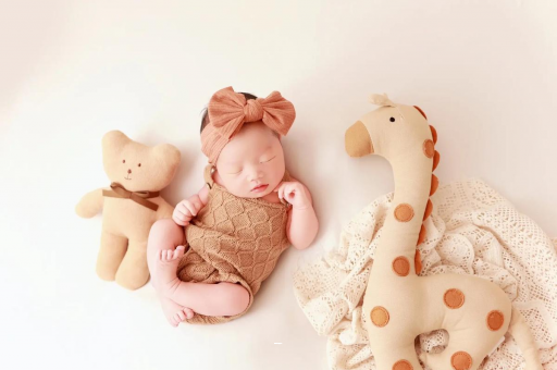 河南宝宝几个月会站